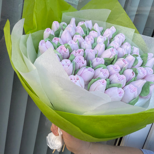 Handmade marshmallow flowers bouquet