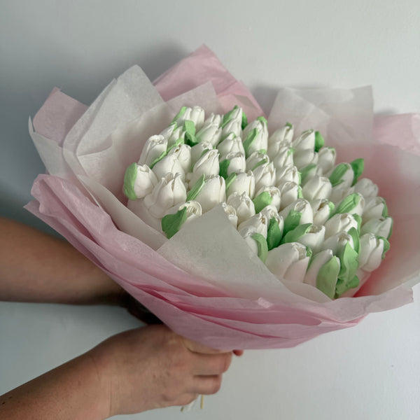 Handmade marshmallow flowers bouquet
