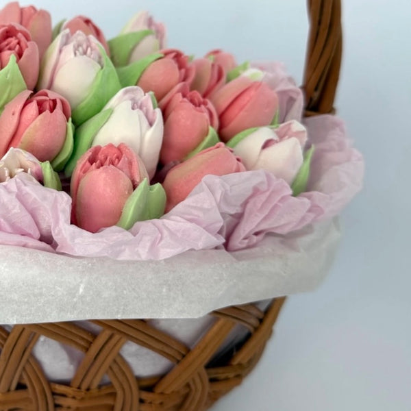 Handmade marshmallow flowers basket