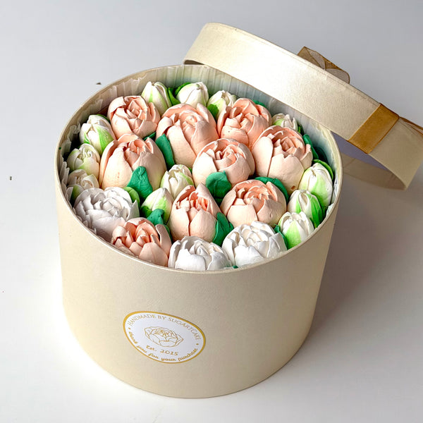 Gift box - ivory cream tulips