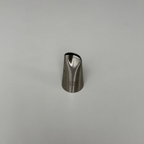 Piping nozzle 123