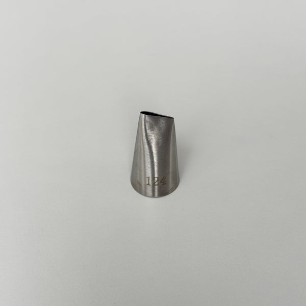 Piping nozzle 124