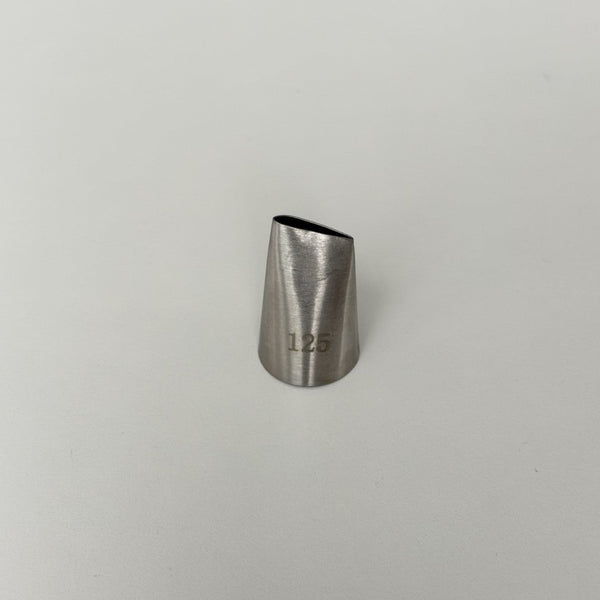 Piping nozzle 125