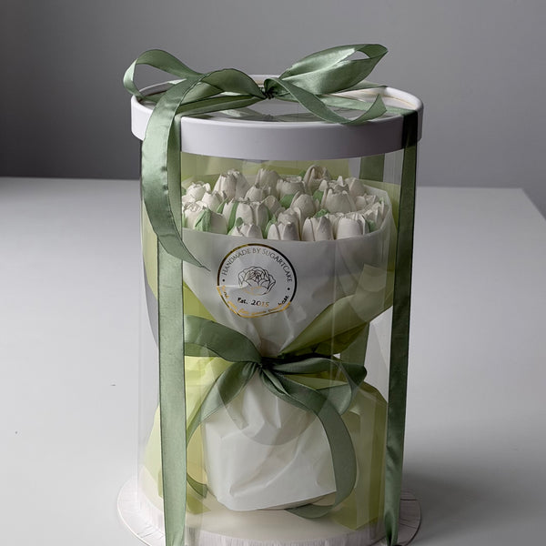 White tulips Delicate_bouquet