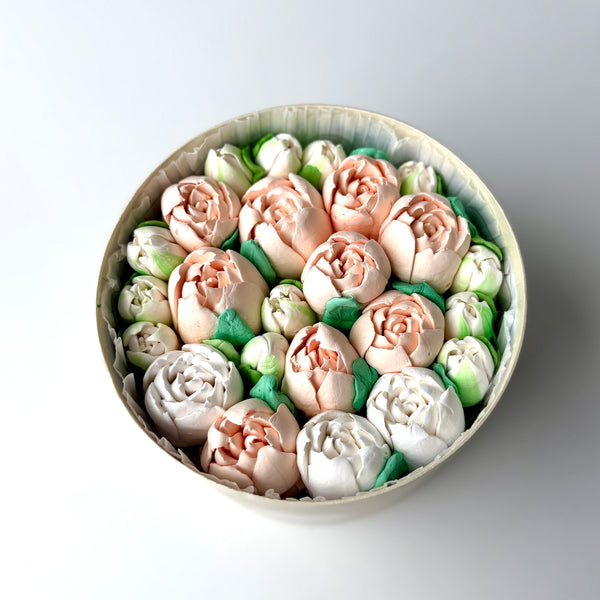 Gift box - ivory cream tulips