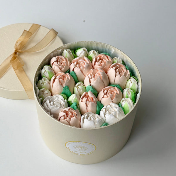 Gift box - ivory cream tulips