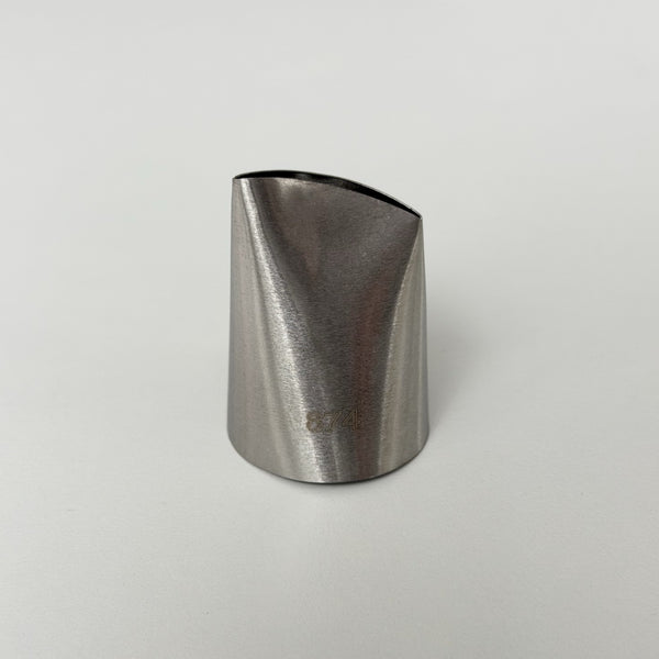 Piping nozzle 874