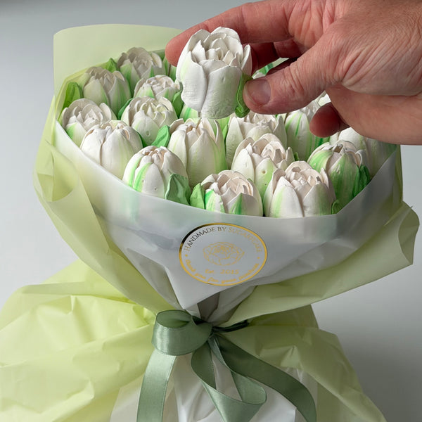 White tulips Large_bouquet