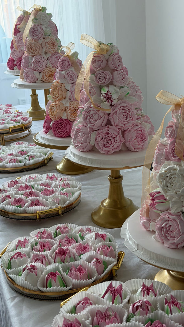 Sweet marshmallow table