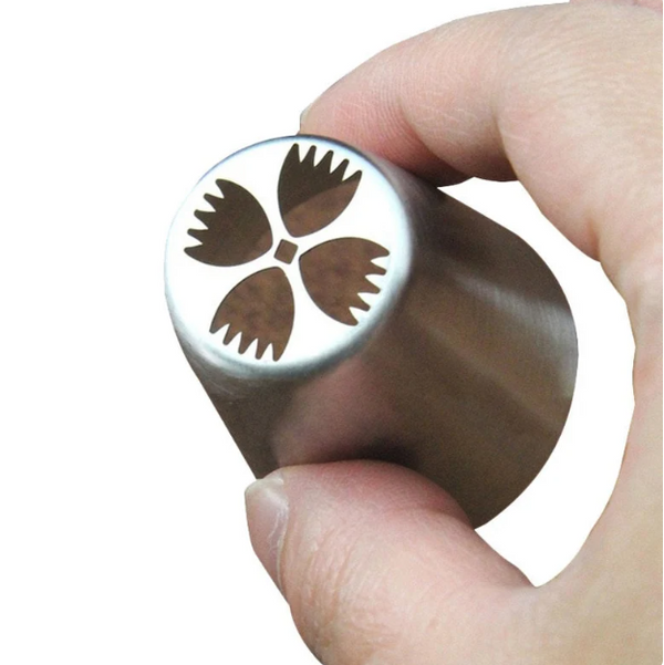 Piping nozzle