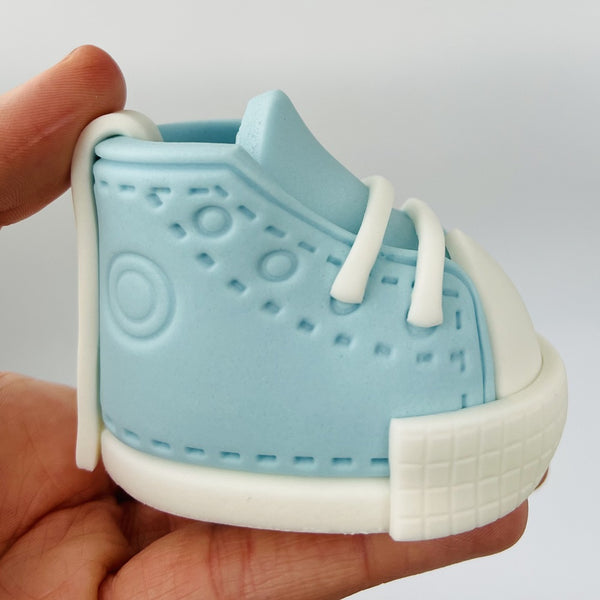 2 BLUE BOOTS SET